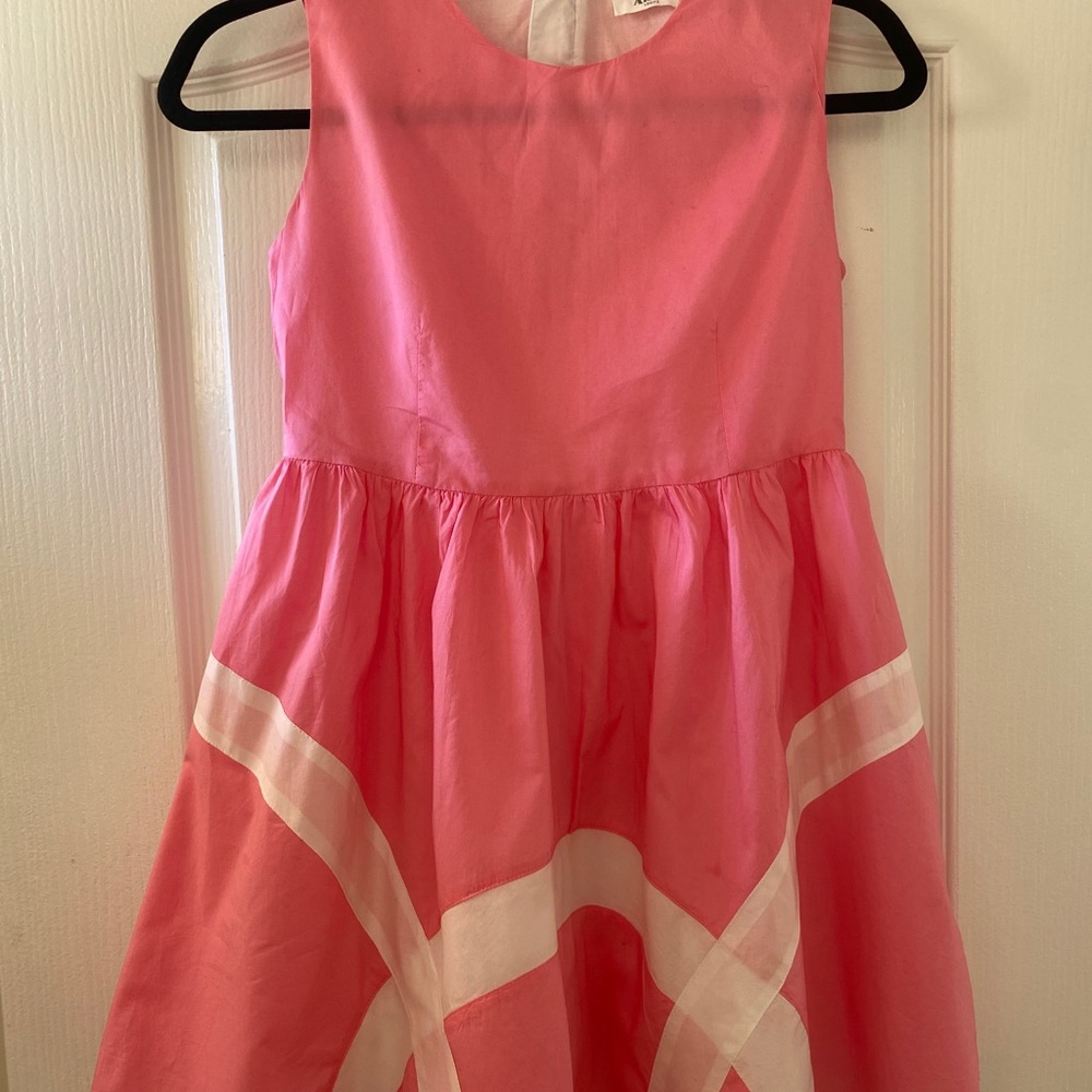Annil Pink with White Abstract Bottom